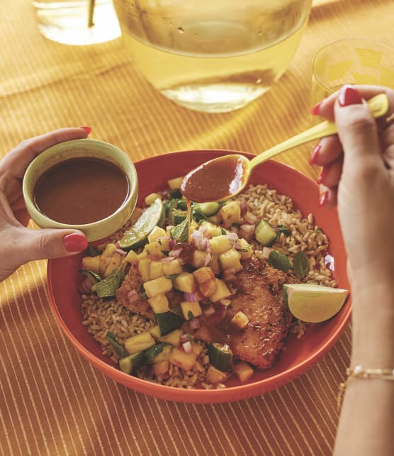Tofu en croûte de noix de coco, salsa ananas et concombre
