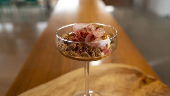 Crumble à la rhubarbe et ricotta