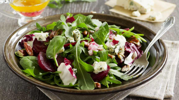 Salade de betteraves rôties, de cresson et de pacanes