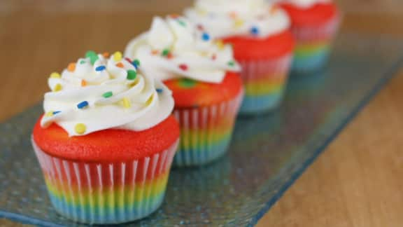 Cupcakes arc-en-ciel