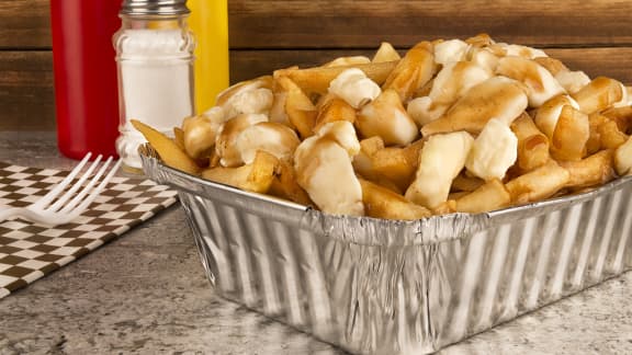 Saguenay-Lac-Saint-Jean : 8 cantines et casse-croûtes où manger les meilleures poutines