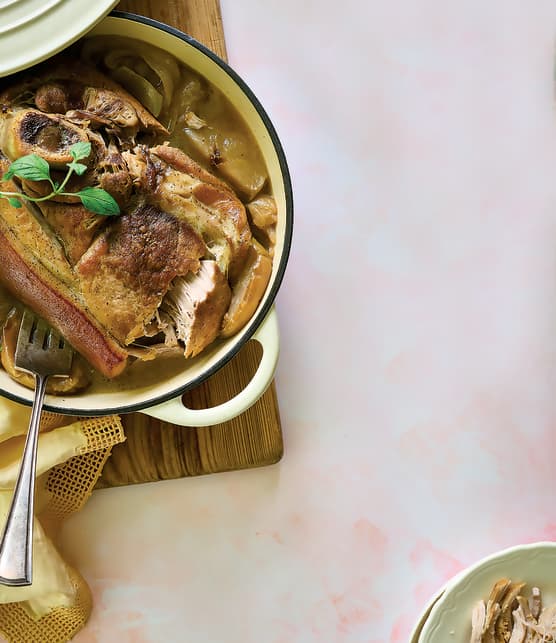 Épaule de porc aux pommes et purée de pommes de terre au fromage