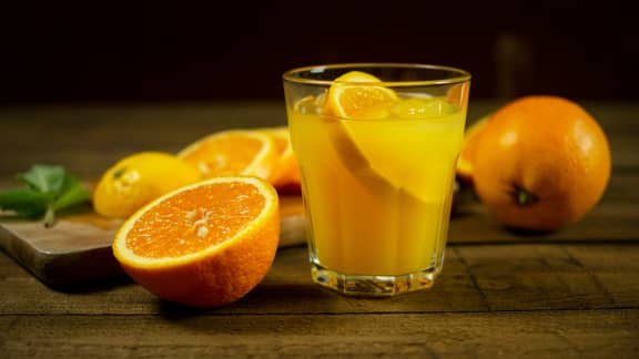 5 recettes de jus de fruits pour soulager les maux de l'hiver