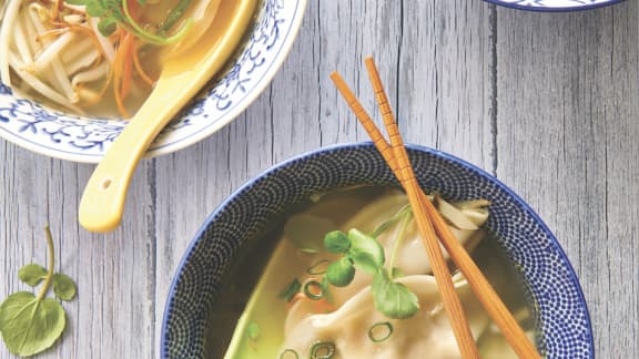 Mercredi : Soupe wonton aux légumes, bouillon au gingembre et au lait de coco