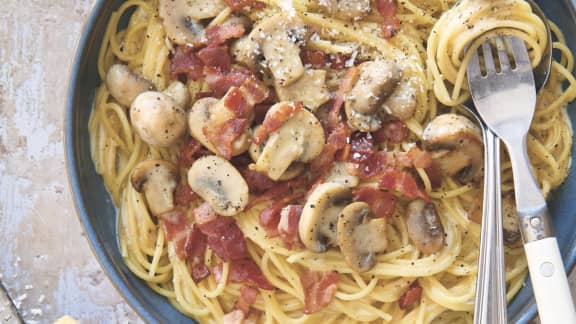 Spaghetti carbonara aux champignons