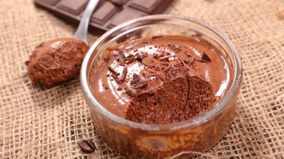 Mousse au chocolat : voici comment la réussir avec juste de l'eau!