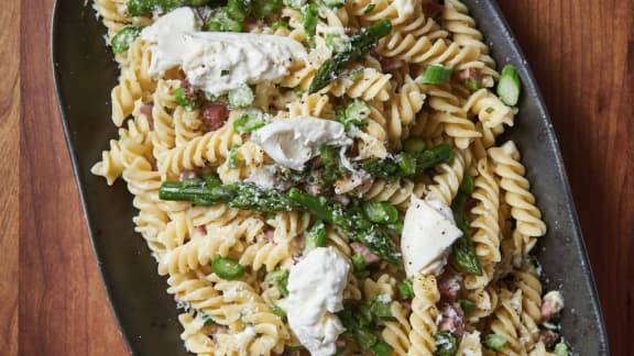 Fusilli asperges speck burrata
