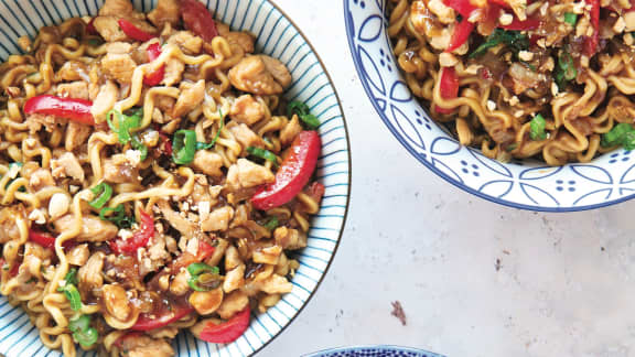 Mercredi : Ramen au poulet et aux arachides