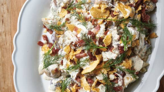 Salade de grelots colorés, crème d'aneth et bacon