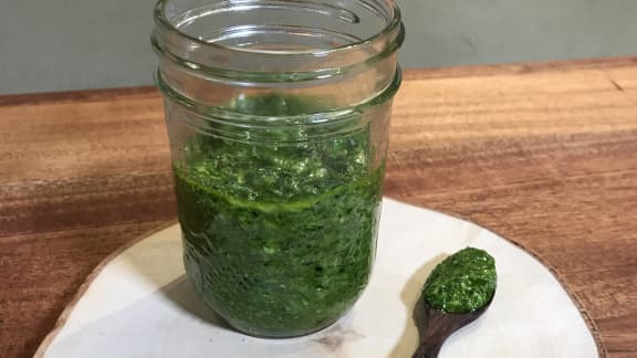 Pesto de roquette, épinards et amandes