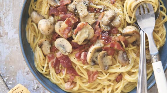 Spaghetti carbonara aux champignons