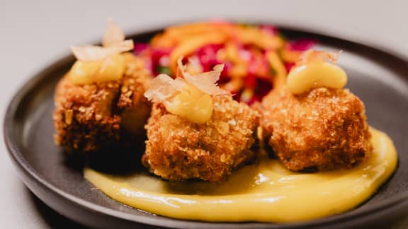 Beignets aux fruits de mer, style takoyaki
