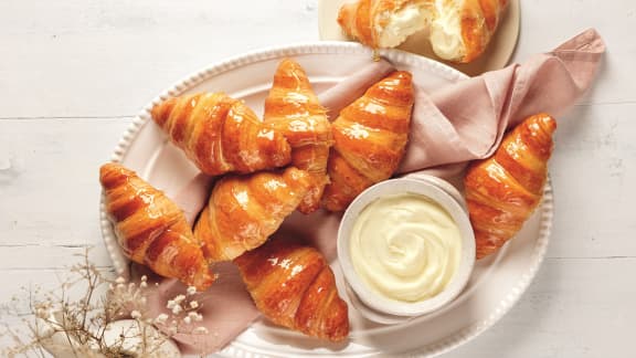 Voici comment faire des croissants et chocolatines maison avec vos feuilles de riz
