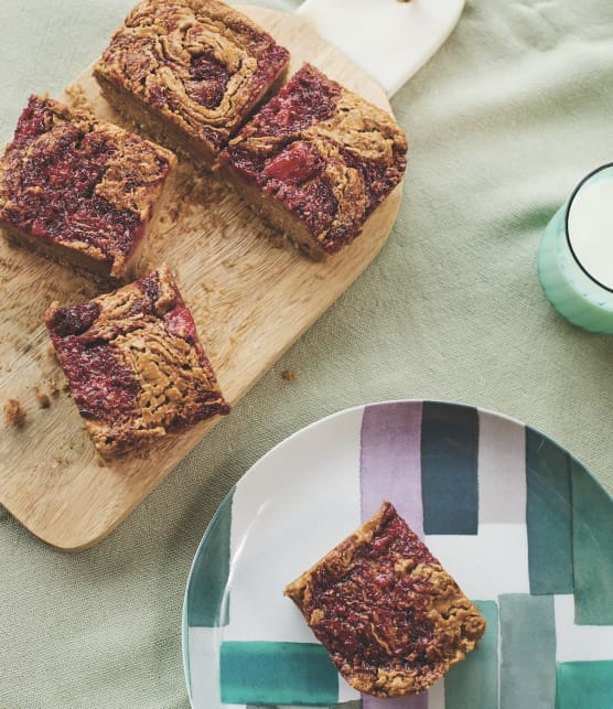 Blondie aux haricots, au beurre d’arachide et à la confiture