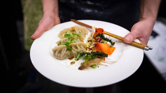 Dumplings au tempeh, aux poireaux et aux champignons sauvages