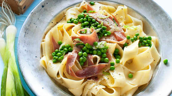 Pappardelle alla papalina