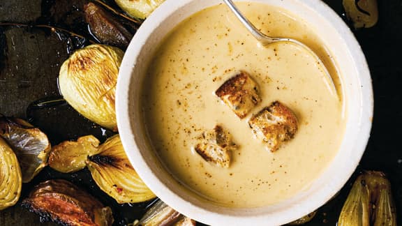 Lundi : Velouté d’oignons caramélisés