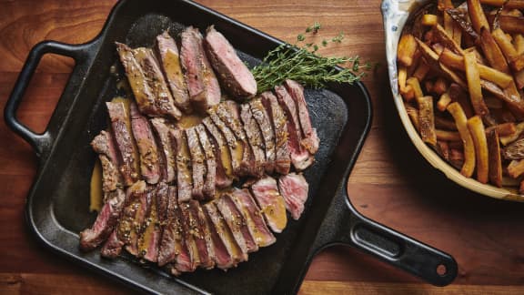 Steak, sauce aux 5 poivres et cognac