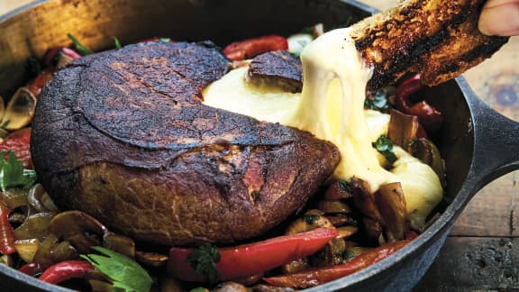 Brie fondant au boeuf à fondue au barbecue