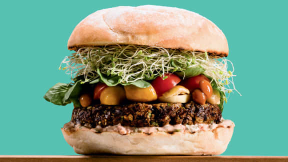 Un burger TRÈS attendu arrive sur le menu des McDonald's pour un temps limité