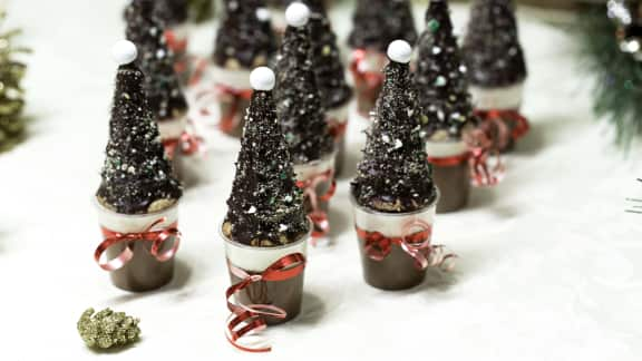 Sapins au sucre à la crème et shooters au chocolat