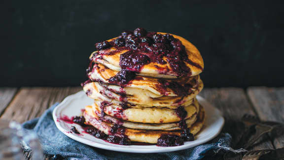 Pancakes moelleux sauce aux petits fruits