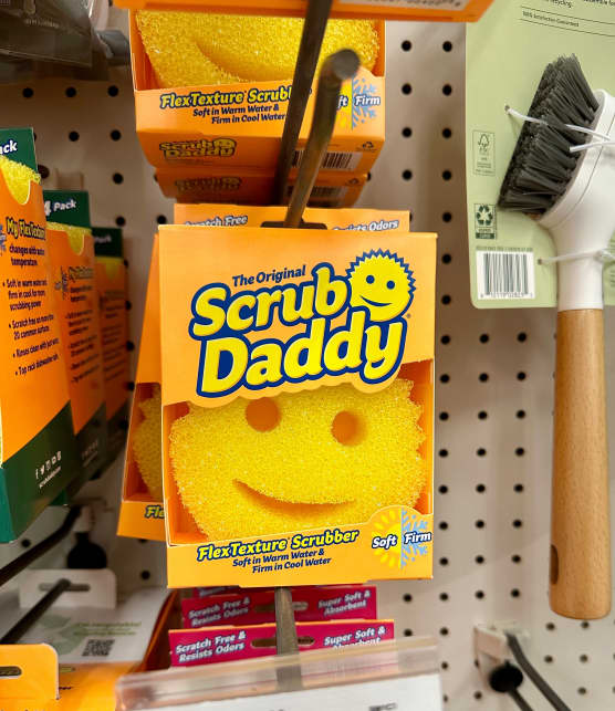 Scrub Daddy : l'éponge qui révolutionnera votre nettoyage