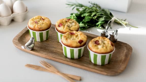 Quiches-muffins au capicollo, cœur fondant aux artichauts