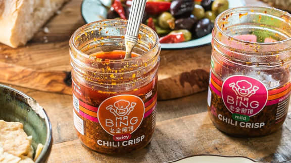 Voici comment faire son huile de chili croustillante maison !