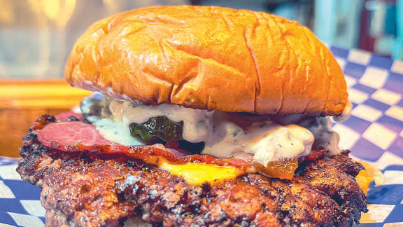 Comment faire un smash burger : LA technique ultime