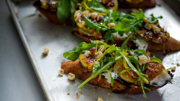 Tartine de figues caramélisées et ricotta