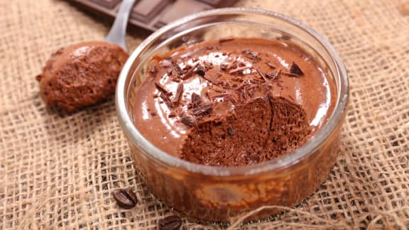 Cette mousse au chocolat au chou-fleur maison est INCROYABLE et facile à faire