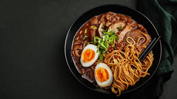 Soupe ramen au curry rouge