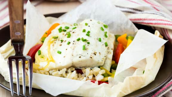 Papillotes de morue au beurre citronné aux herbes fraîches