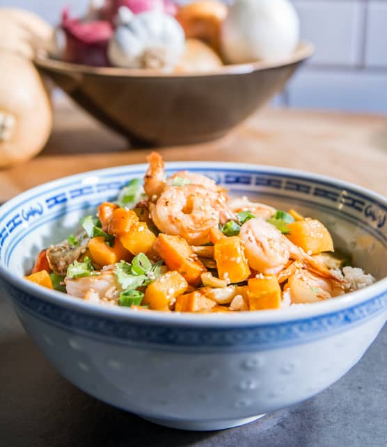 Sauté de crevettes aux légumes racines rôtis