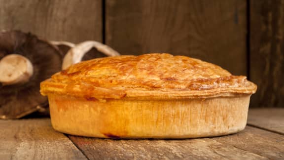 Tourte végétarienne aux champignons sauvages et au porto