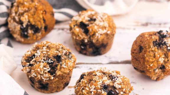 Muffins à l'avoine, aux bleuets et à l'érable