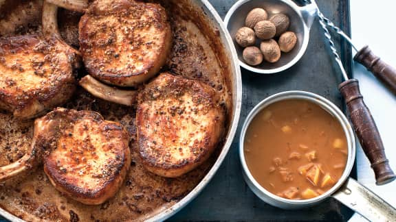 Côtes de porc à la crème de cidre de pommes