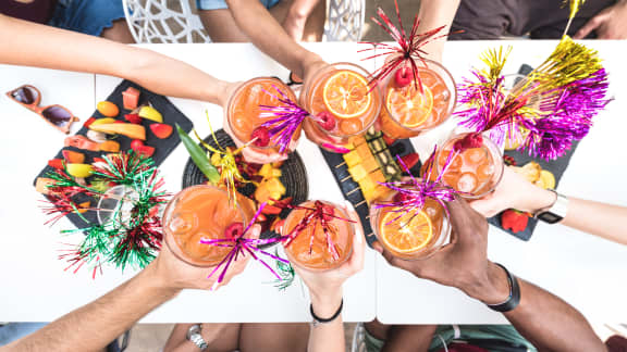 10 accessoires parfaits pour faire des cocktails entre amis