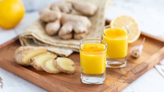Voici 5 effets sur le corps lorsqu'on boit un shot d'immunité chaque jour