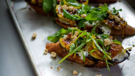 Tartine de figues caramélisées et ricotta