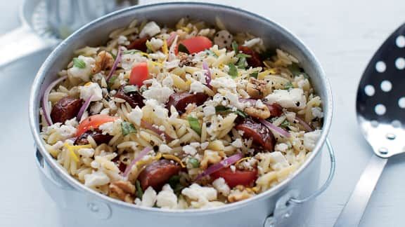 Salade d’orzo au chorizo et à la feta