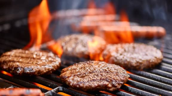 8 bonnes adresses où acheter sa viande pour la saison du BBQ!