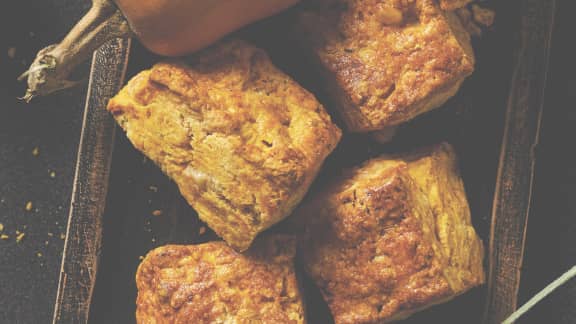 Scones à la courge, à la sauge et au cheddar