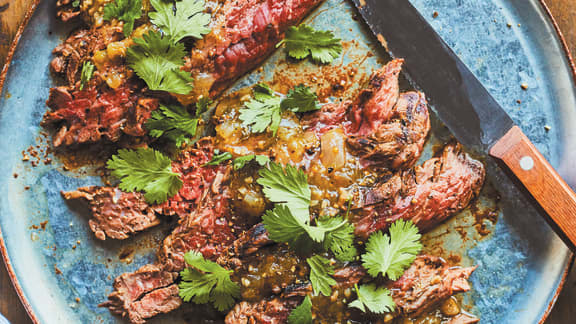 Bavette de bœuf à la salsa verde