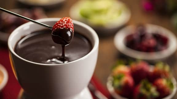 Ganache chaude servie en fondue