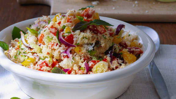 Salade tiède de coucous perlé aux choux-fleurs rôtis