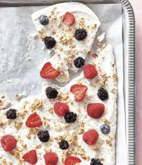 Écorces de yogourt glacé au granola
