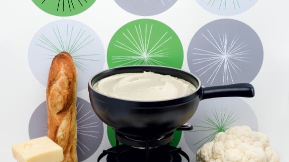 Fondue au fromage et chou-fleur