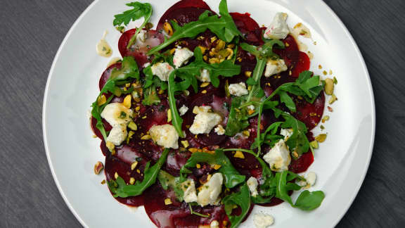 Carpaccio de betteraves au fromage de chèvre